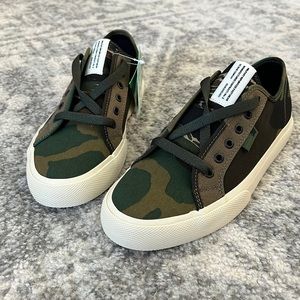 NWT DC Camo Sneakers